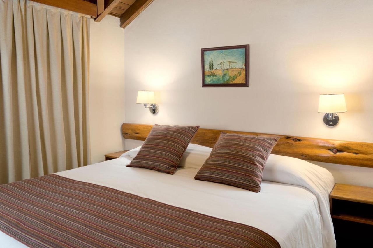 Pailahue Cabanas Lodge Сан-Карлос-де-Барілоче Екстер'єр фото